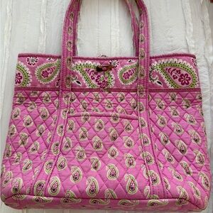 Vera Bradley Bermuda pink pattern tote bag